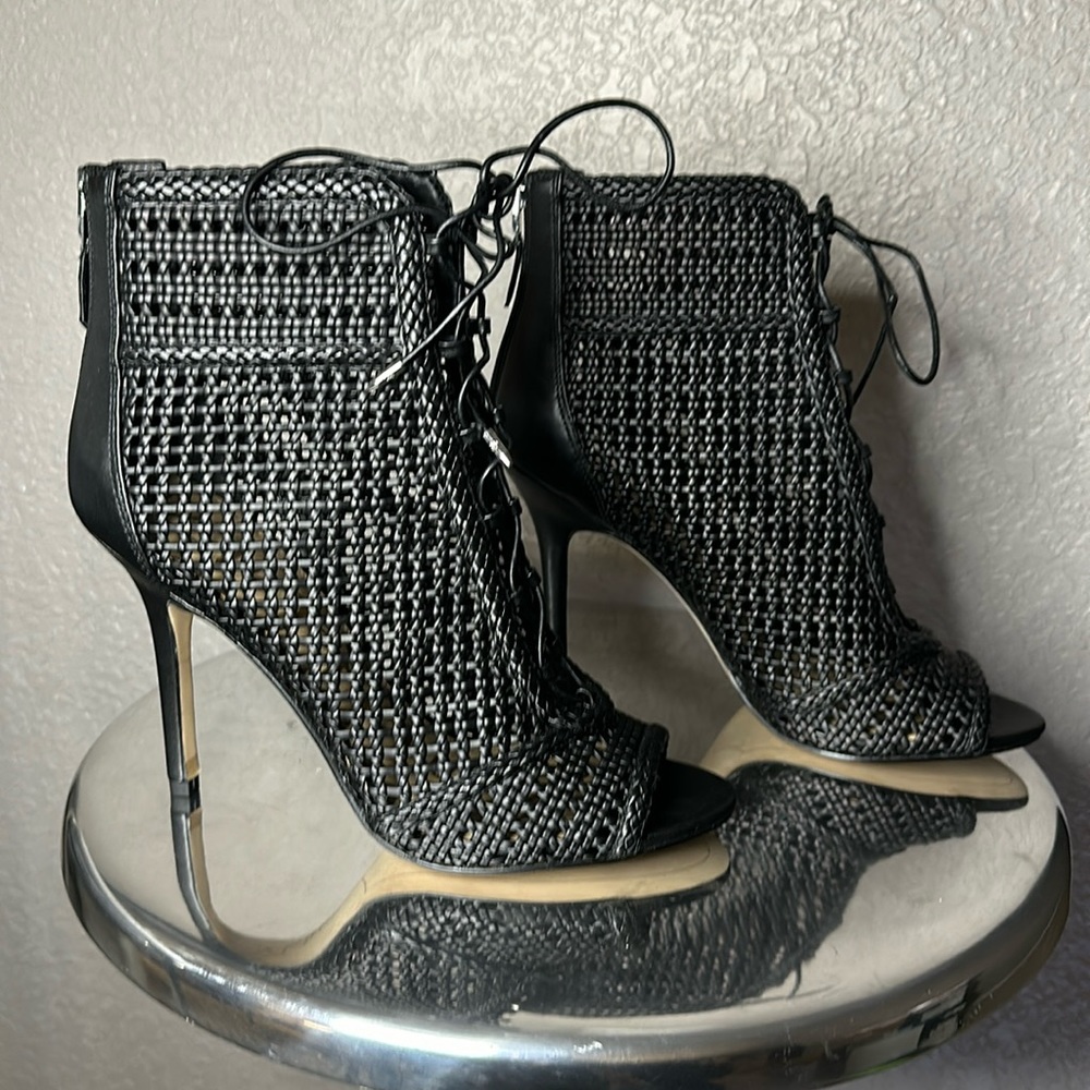 Sam Edelman Abbie Lace-up peep toe bootie
